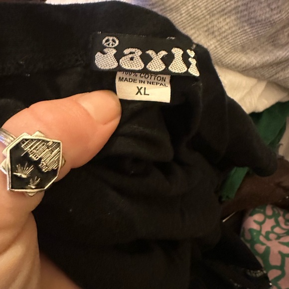 Grateful Dead Black and Red Mini Skirt with Embroidered Stealie - Picture 5 of 5